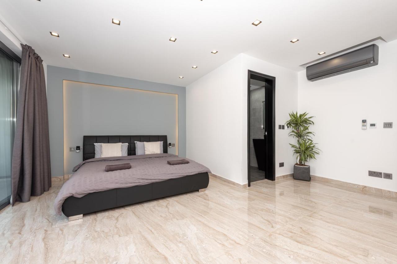 Luxury 2 Bed Apartment In The Heart Of St Julians San Julián Exterior foto